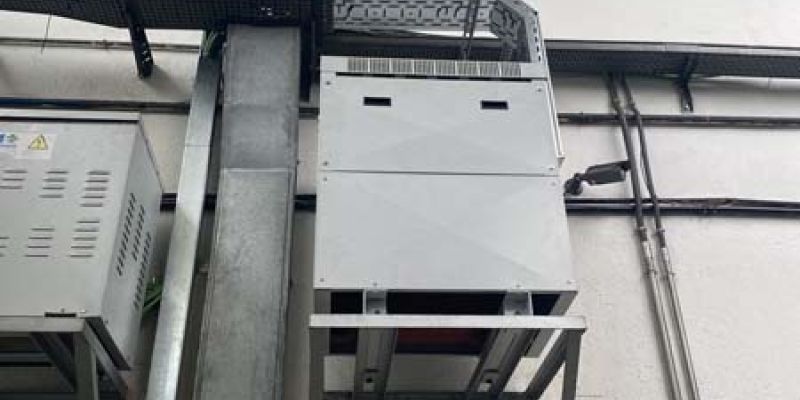 Montaje eléctrico para paneles solares